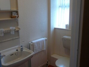 Habitación doble, baño privado | Baño