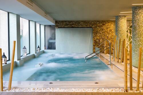 Sauna, Whirlpool, Türkisches Bad/Hamam, Körperbehandlungen
