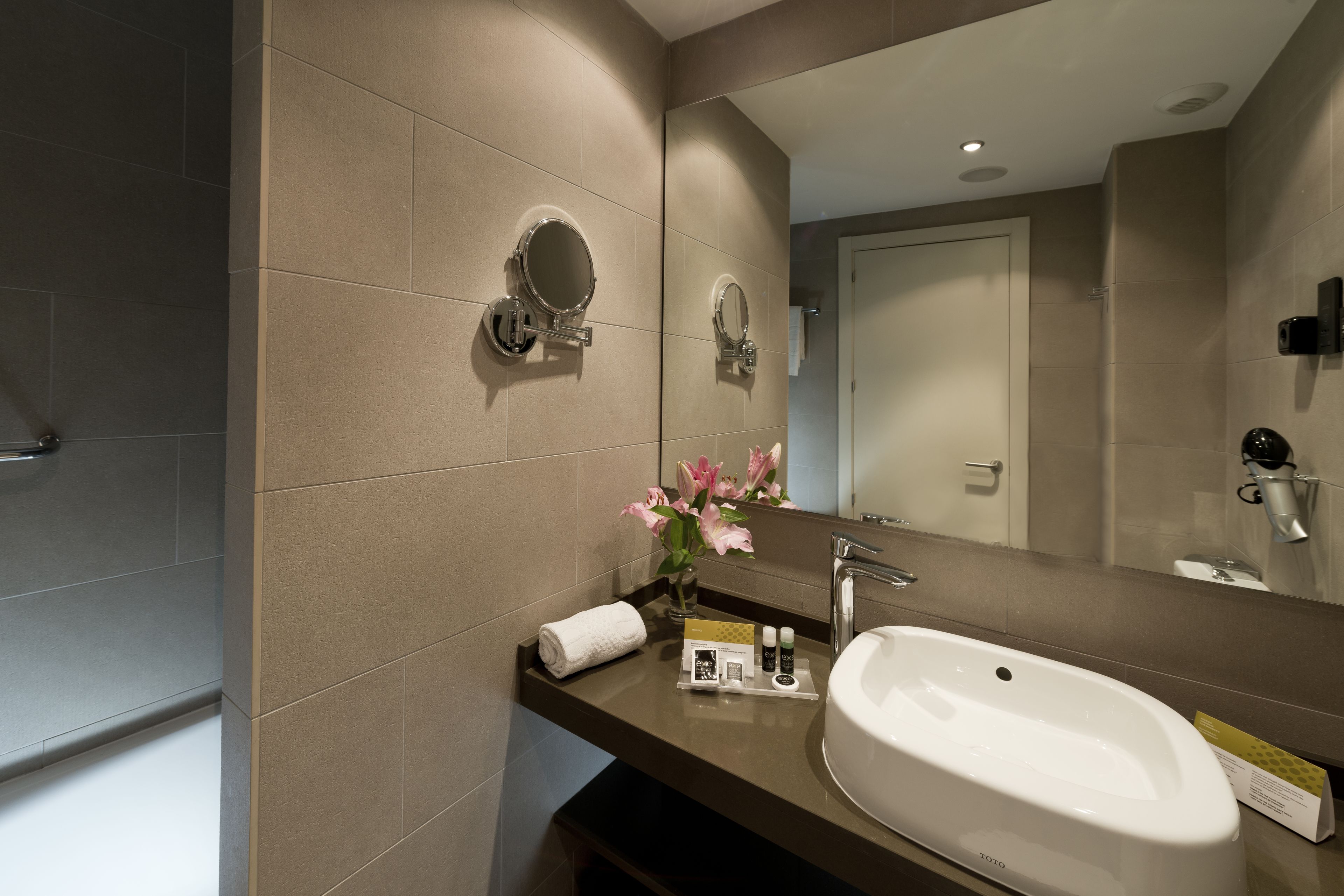 double room (parking) | bathroom | deep-soaking bathtub, rainfall showerhead, eco-friendly toiletries