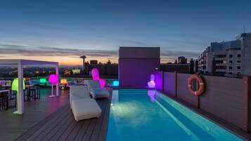 Piscina a l'aire lliure de temporada