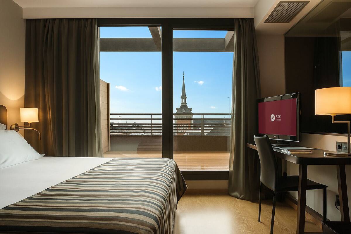 Premium bedding, minibar, in-room safe, blackout drapes