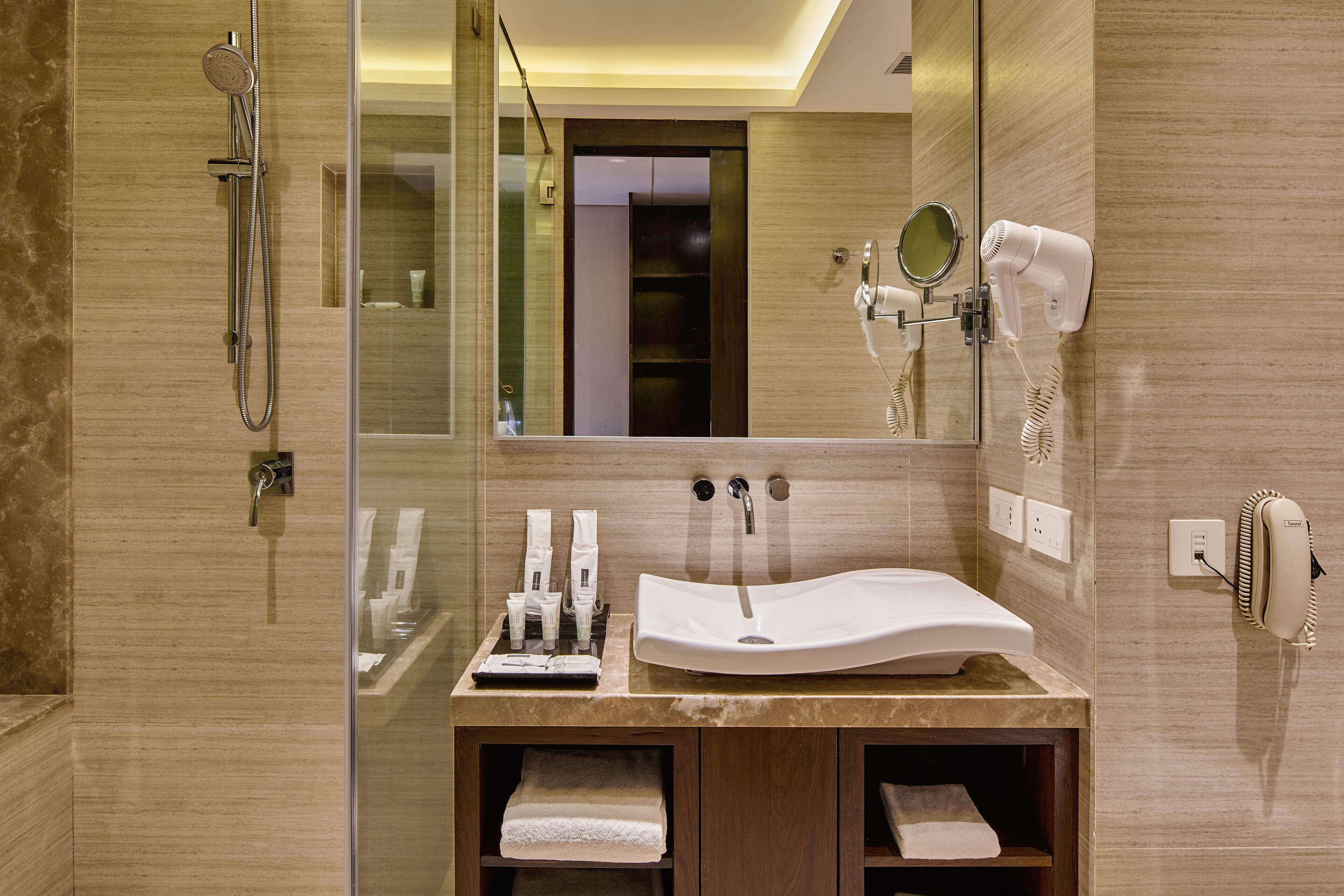 Photo - Goldfinch Hotel Mumbai