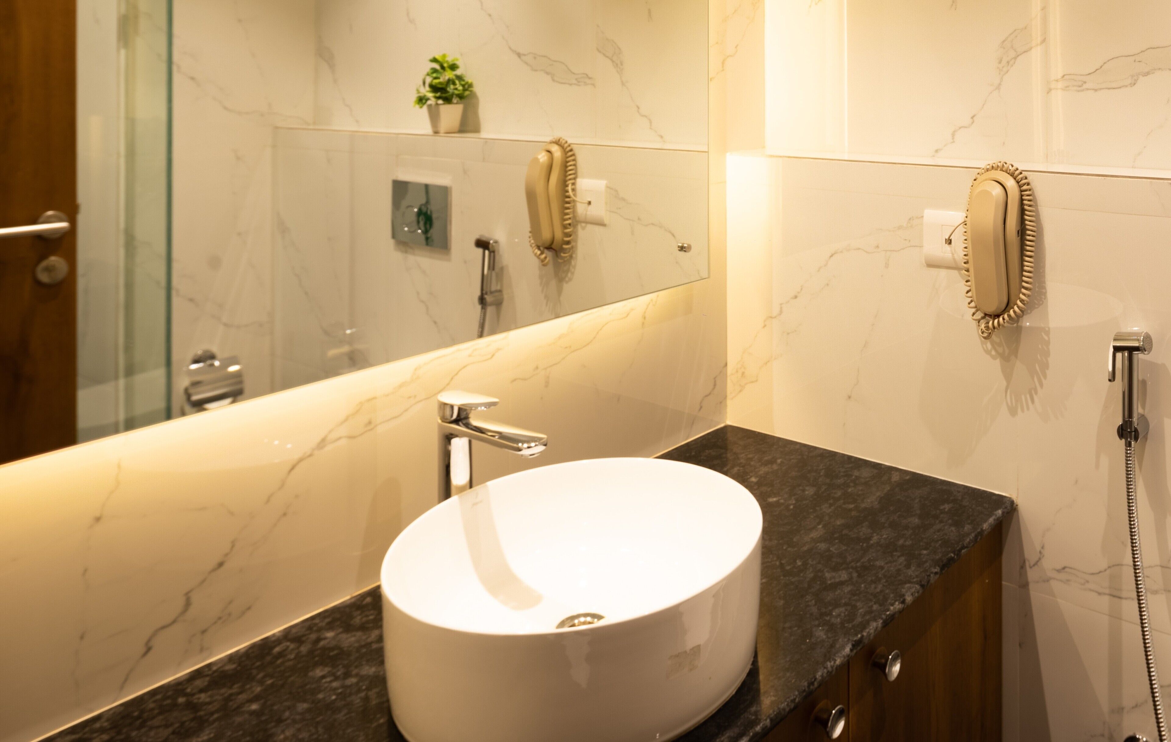 Photo - Goldfinch Hotel Mumbai