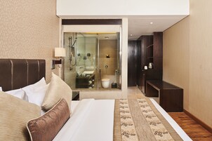 Executive Room, 1 King Bed