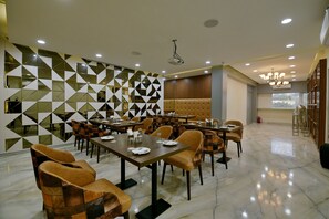 Restaurant - The Beaufort Inn (New Delhi)