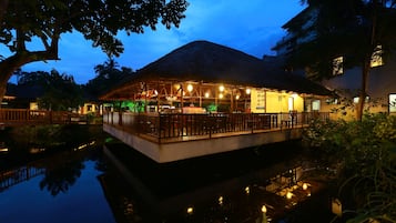 Đặc sản địa phương