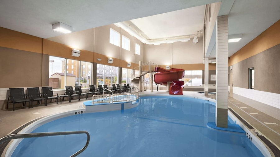 Days Inn & Suites by Wyndham Winnipeg Airport Manitoba