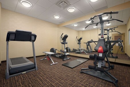 Days Inn Suites by Wyndham Winnipeg Airport Manitoba - Image 11