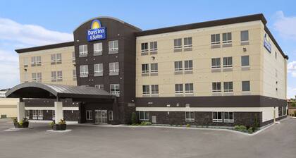 Days Inn & Suites by Wyndham Winnipeg Airport Manitoba