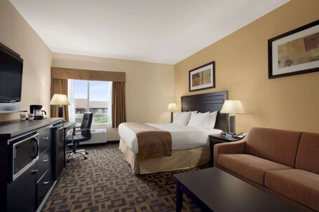 Days Inn Suites by Wyndham Winnipeg Airport Manitoba - Image 20