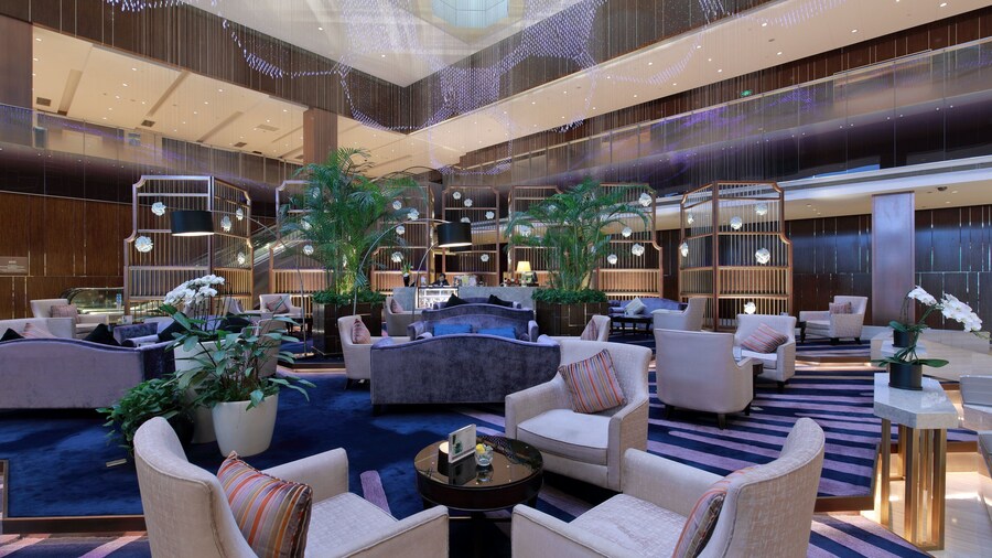 南京銀城皇冠假日酒店