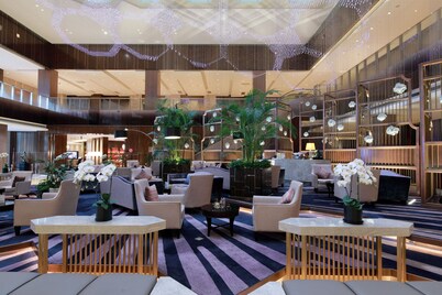 南京银城皇冠假日酒店
