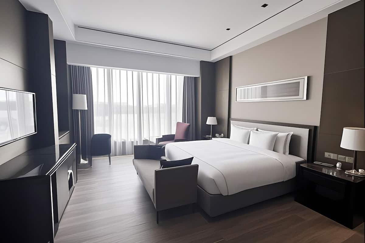 Suite, 1 Bedroom, Club lounge access, Lake View | 1 bedroom, minibar, in-room safe, desk