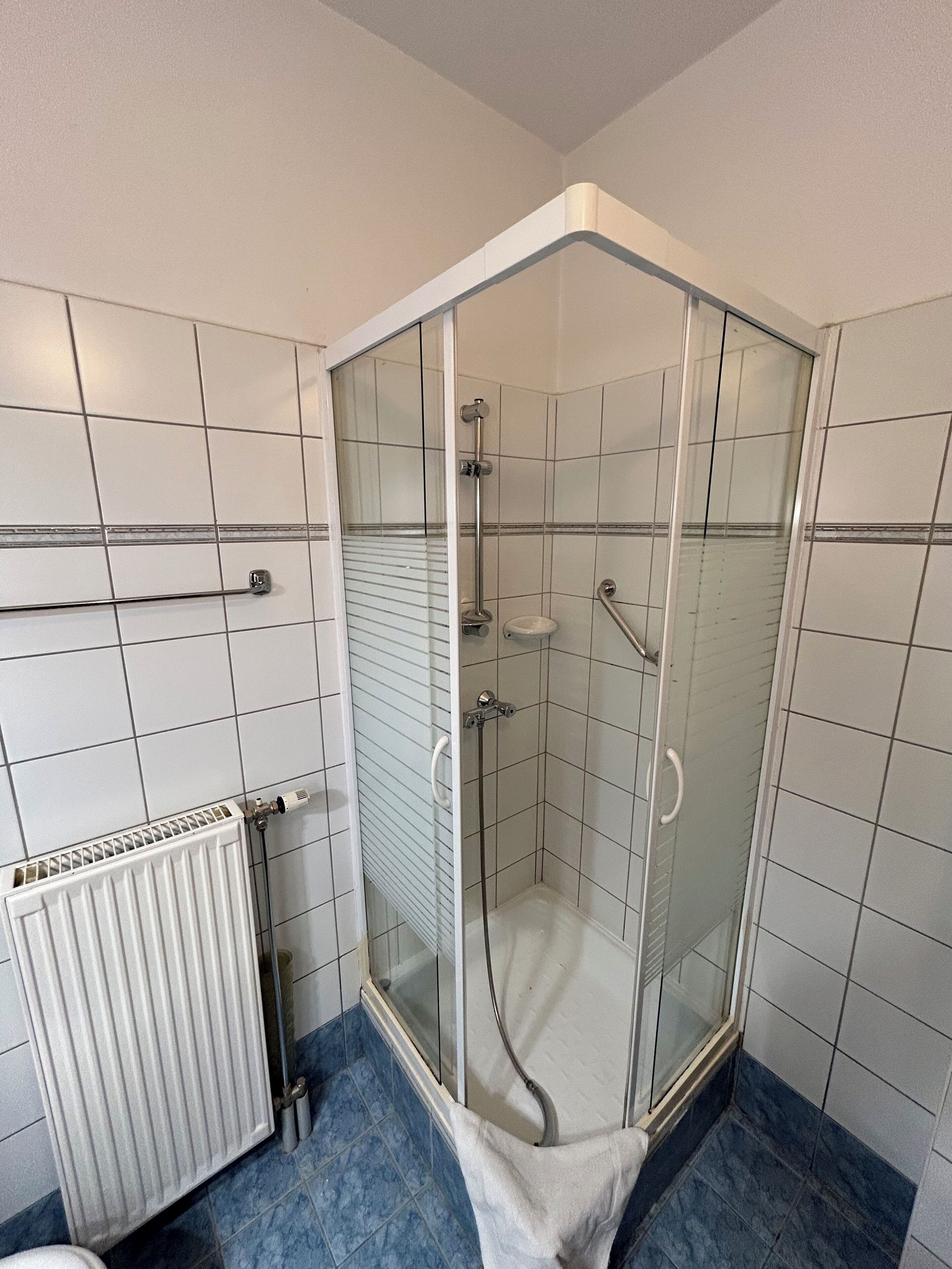 double or twin room | bathroom | towels