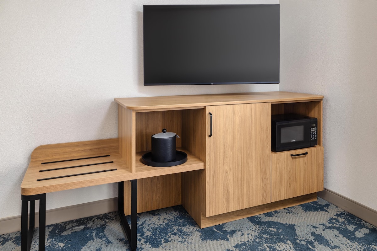 In-room safe, desk, blackout drapes, iron/ironing board