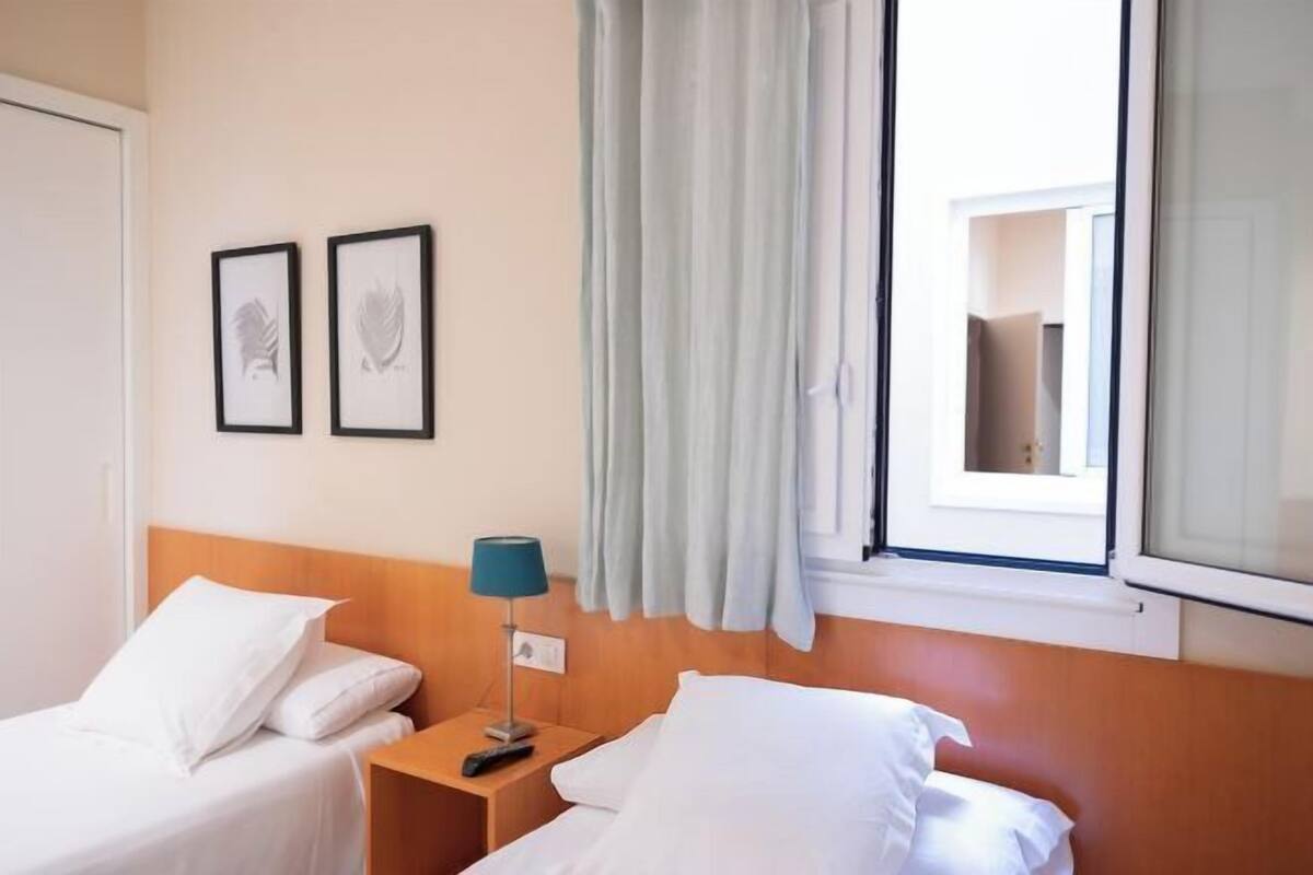 Ropa de cama de alta calidad, edredón y escritorio 