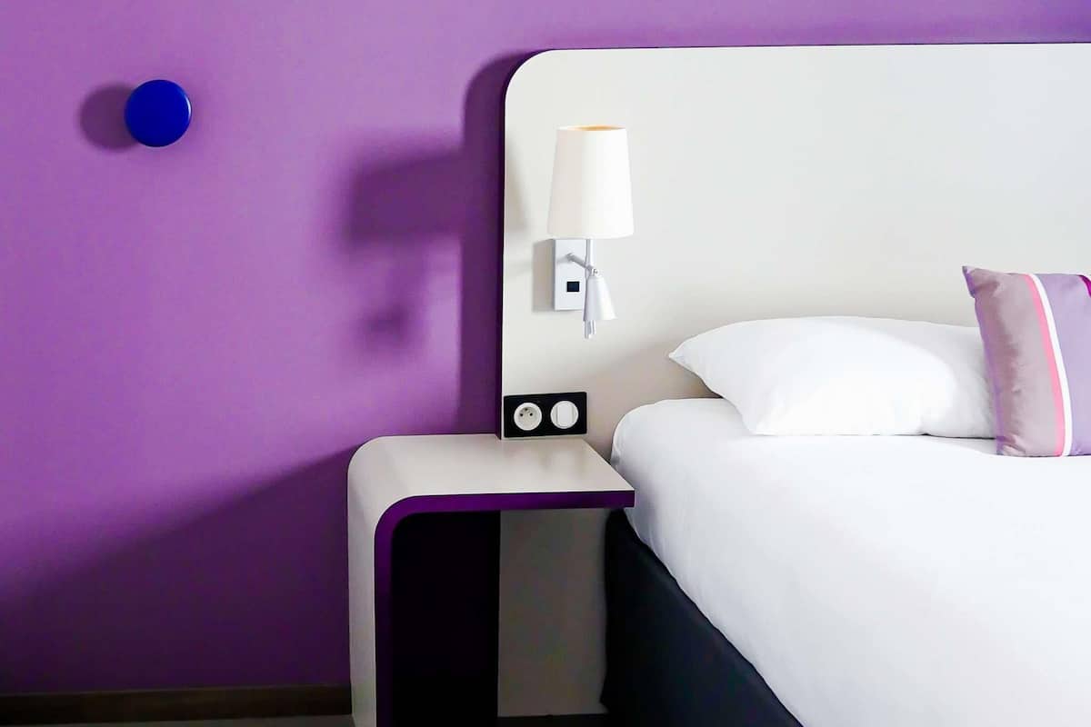 Habitación estándar, 1 cama matrimonial, con acceso para personas discapacitadas | Camas con pillow-top, escritorio y espacio para trabajar con laptop