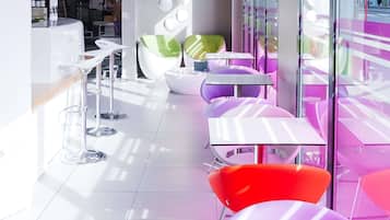 Bar (in der Unterkunft)