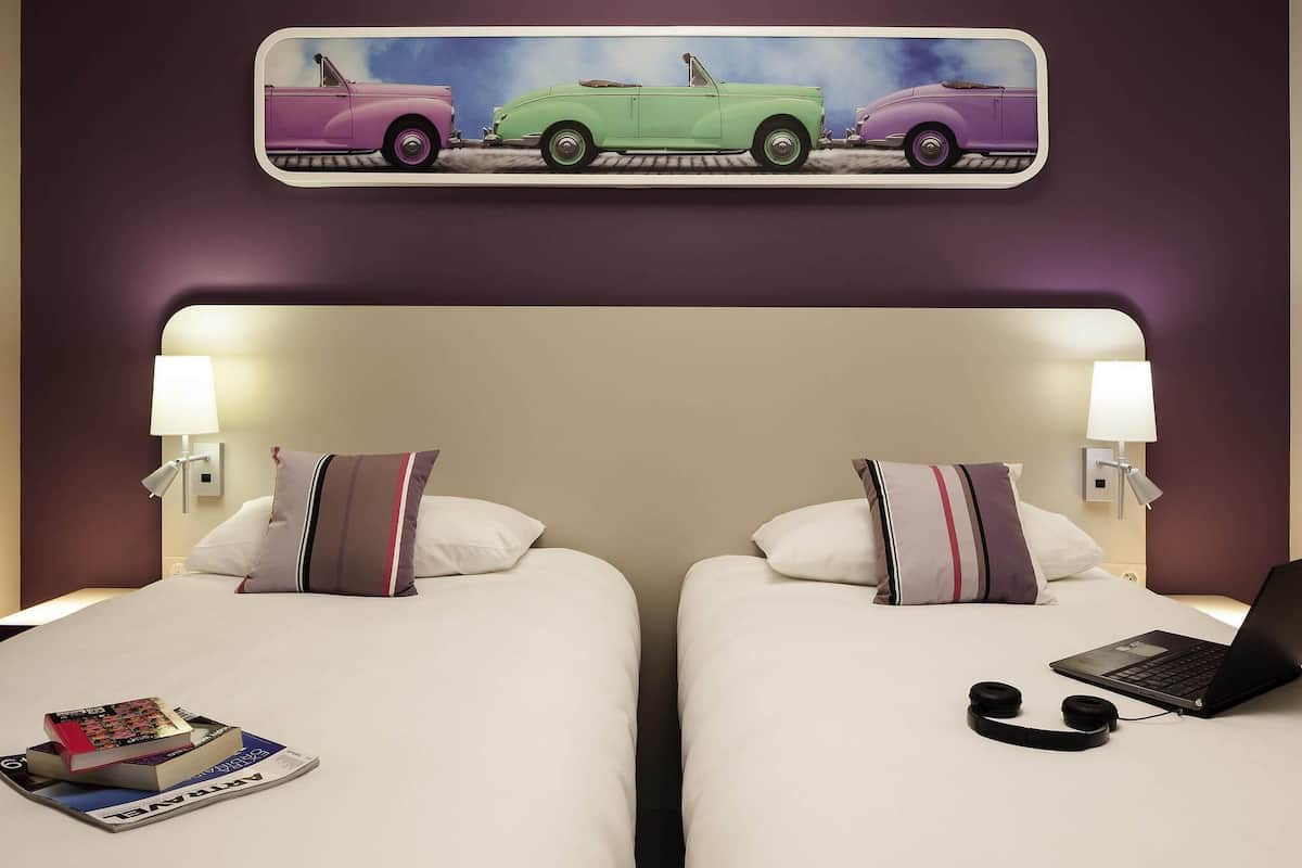 Standardzimmer, 2 Einzelbetten | Pillowtop-Betten, Schreibtisch, laptopgeeigneter Arbeitsplatz