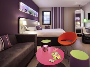Pillow-top beds, desk, laptop workspace, blackout curtains - ibis Styles Montbeliard Centre Velotte (Montbeliard)
