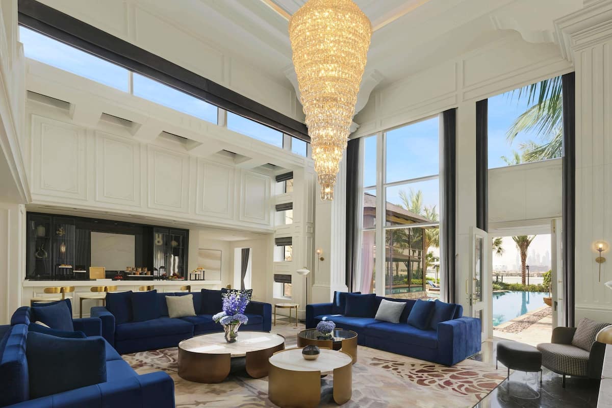 Deluxe villa, 4 slaapkamers, privézwembad, aan het strand (Riviera) | 1 slaapkamer, lakens van Egyptisch katoen, luxe beddengoed, een minibar