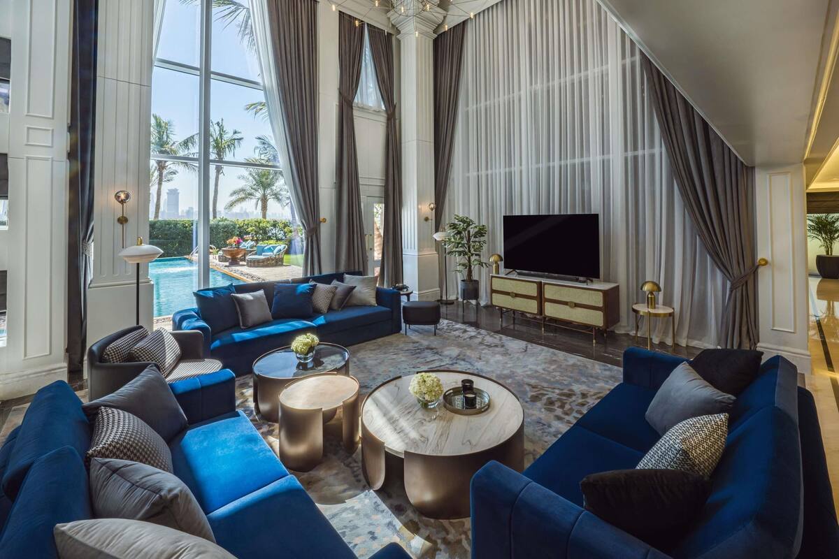 Deluxe Villa, 4 Bedrooms, Private Pool, Beachside (Palm) | 1 bilik tidur, cadar kapas Mesir, peralatan tempat tidur premium