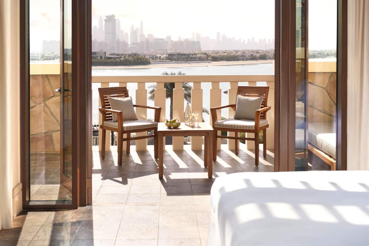 Luxury Room, 1 King Bed, Balcony (Palm View)