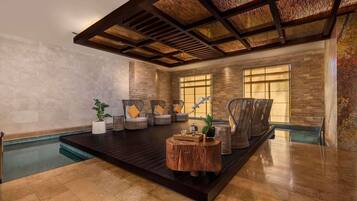 Couples treatment rooms, sauna, hot tub, steam room, Turkish bath