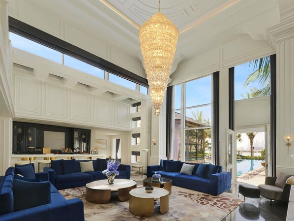Deluxe-Villa, 4 Schlafzimmer, eigener Pool, am Strand (Riviera) | Bettwäsche aus ägyptischer Baumwolle, hochwertige Bettwaren, Minibar