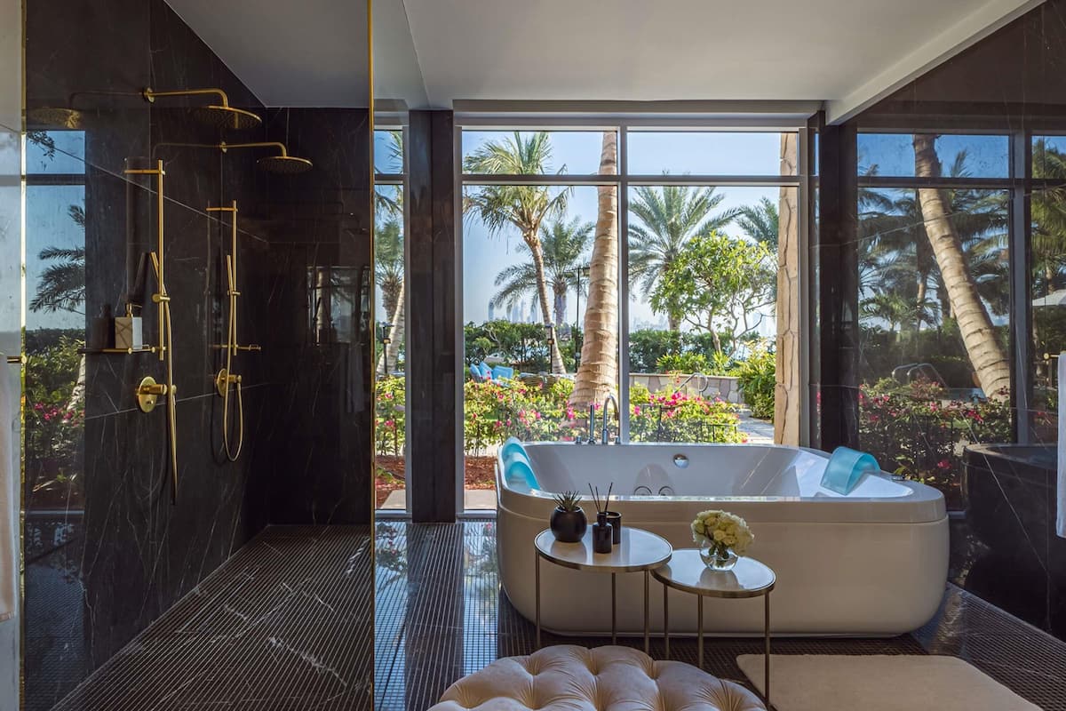 1 slaapkamer, lakens van Egyptisch katoen, luxe beddengoed, een minibar