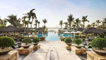 5 outdoor pools, open 9:00 AM to 6:00 PM, cabanas (surcharge)