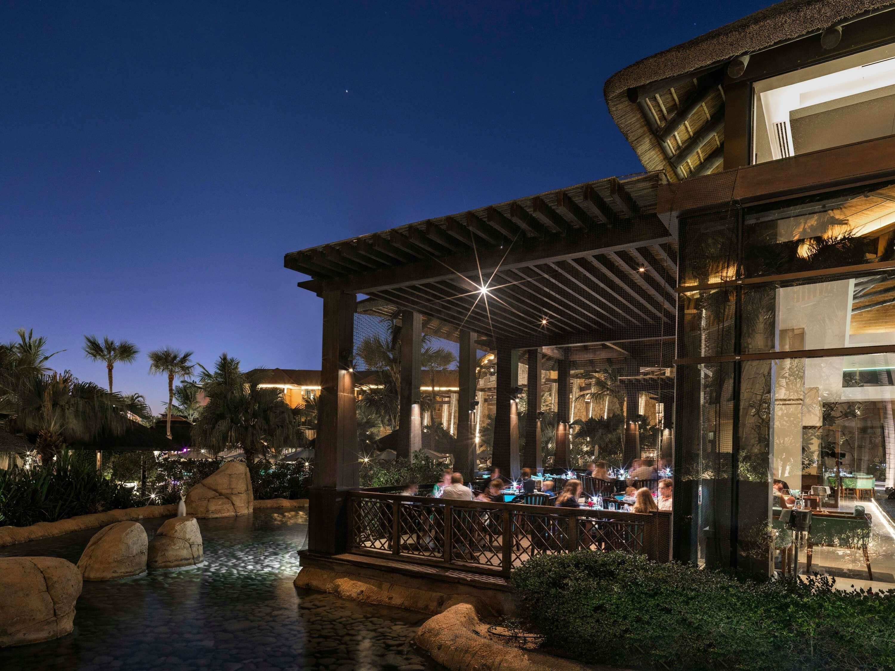 7 restaurants, breakfast, lunch, dinner served; international cuisine 