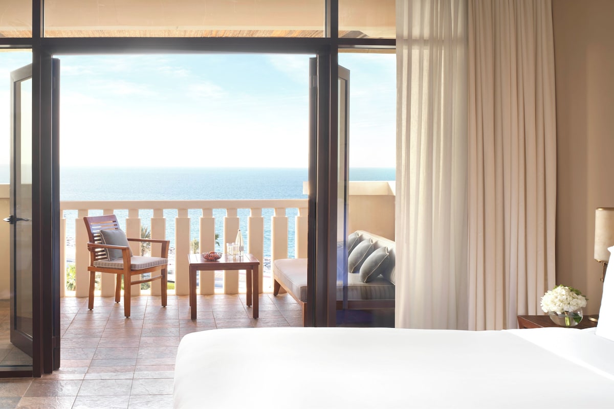 Sábanas de algodón egipcio, ropa de cama de alta calidad y minibar 