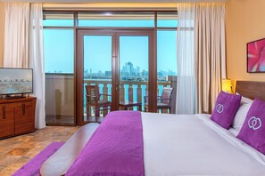 Club Suite, 2 Bedrooms, Business Lounge Access, Sea View (Opera) | View from room