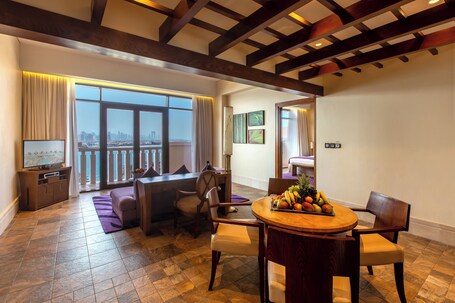 Sofitel Dubai The Palm Resort Spa - Image 6