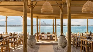7 restaurants, breakfast, lunch, dinner served; international cuisine