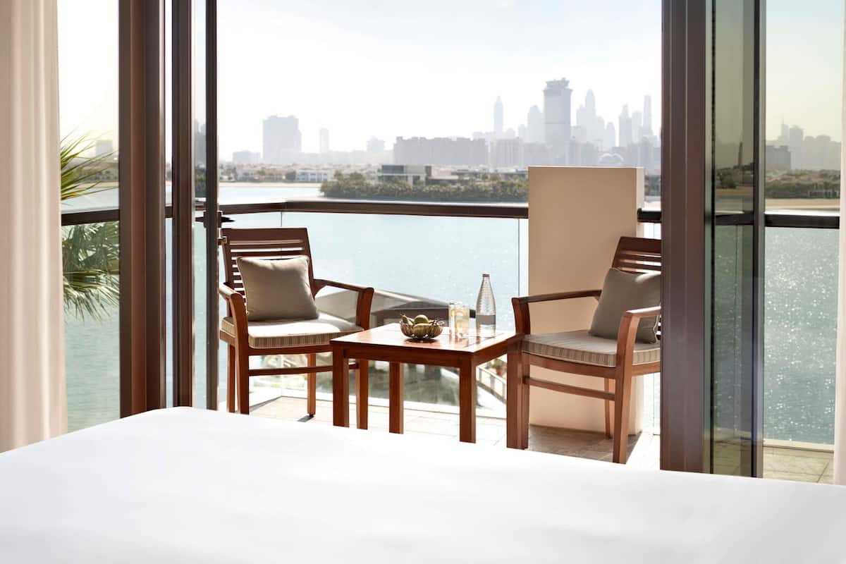Junior Suite, 1 King Bed with Sofa bed, Balcony (Club Access)