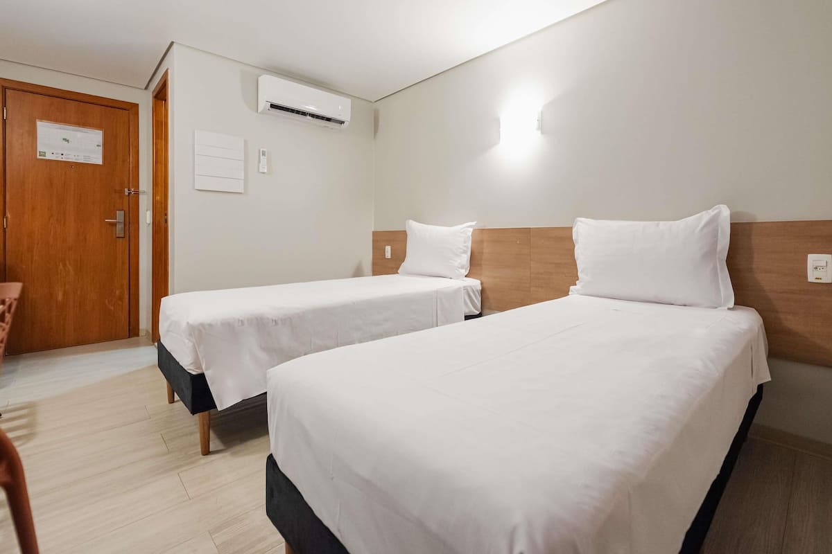Standard Apartment, 2 Single Beds