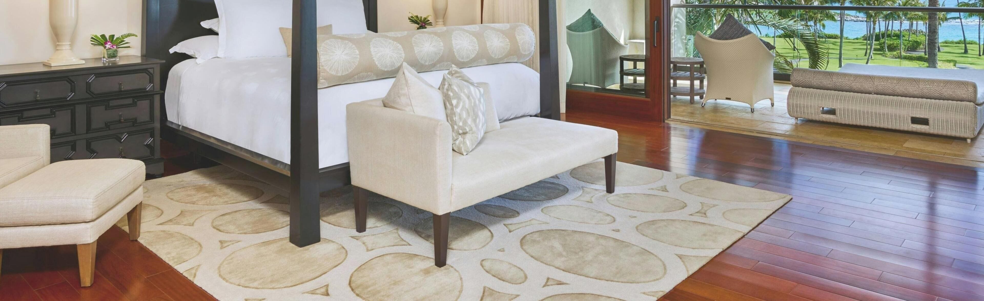 Ropa de cama de alta calidad, caja fuerte, escritorio