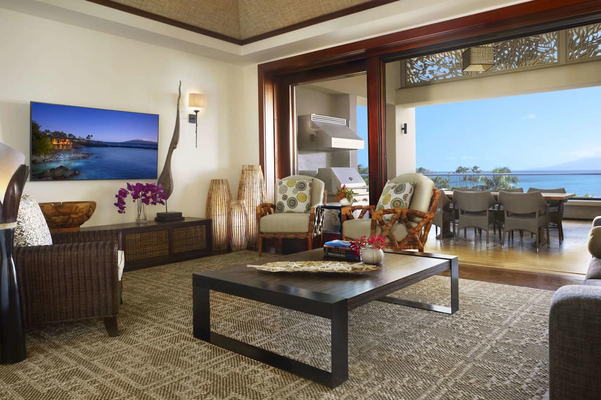 1 bedroom, premium bedding, in-room safe, desk