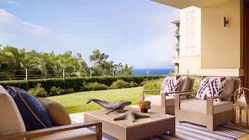 Grand Residence, 3 bedrooms, Kitchen, Partial Ocean View | 1 bedroom, premium bedding, in-room safe, desk