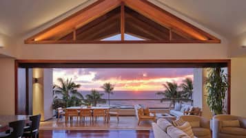 Zimmer, Mehrere Betten, Meerblick | Wohnzimmer