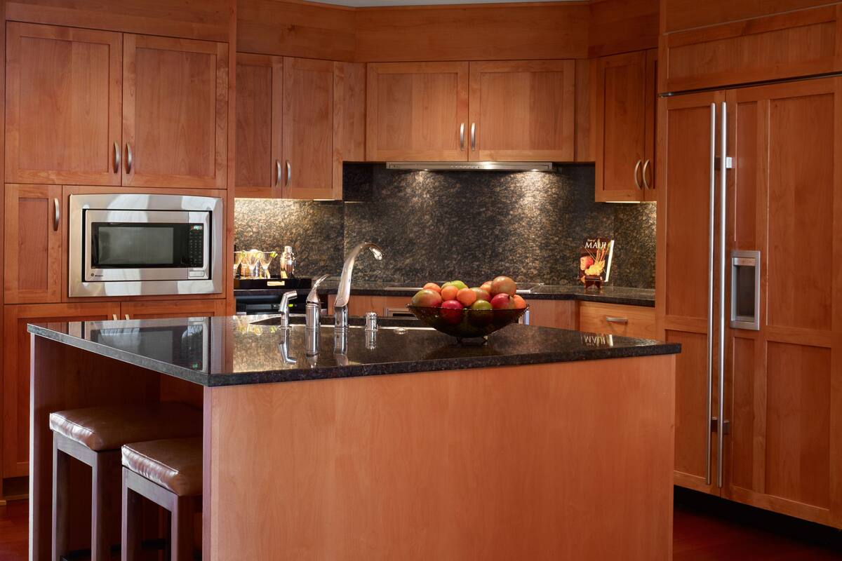 full-sized fridge, microwave, stovetop, dishwasher