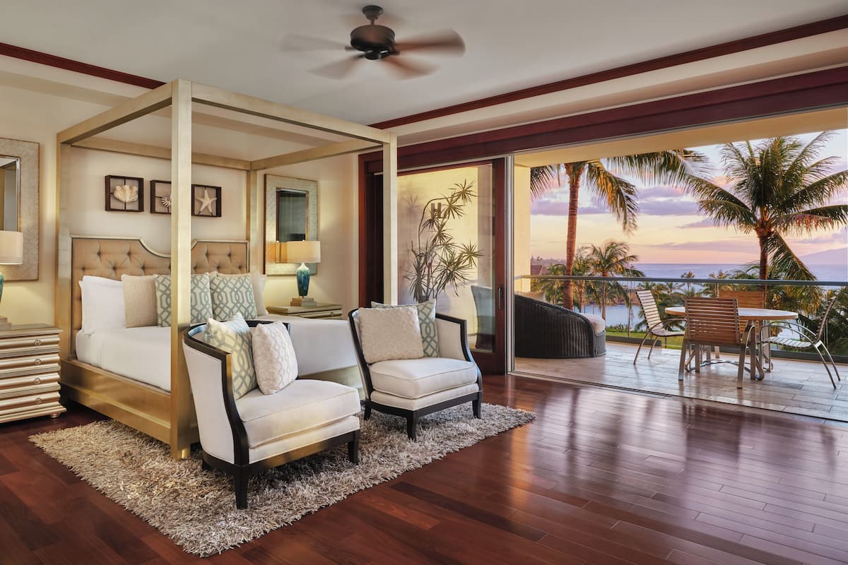 Ohia Lehua 4-Bedroom, Residence, Ocean View | Premium bedding, in-room safe, desk, laptop workspace