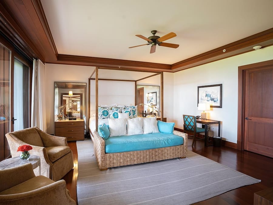 Literie de qualité supérieure, coffres-forts dans les chambres, bureau