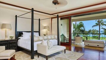 Premium bedding, in-room safe, desk, laptop workspace