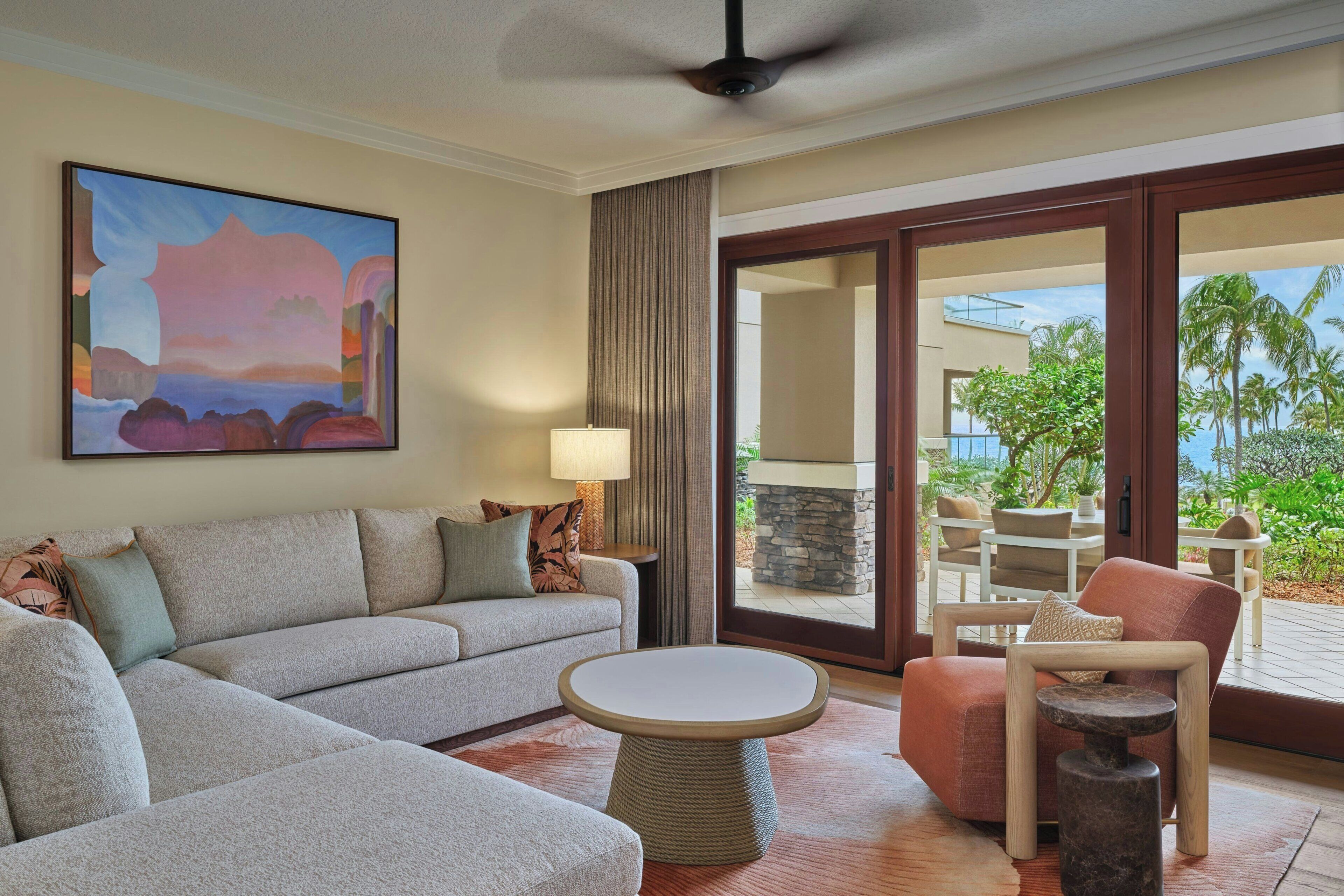 Televisión LCD, reproductor de DVD y estación para iPod 