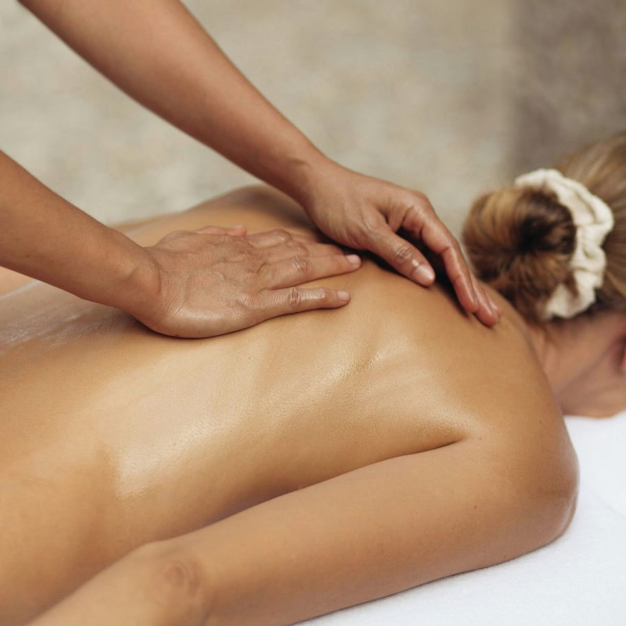 Sauna, hot tub, steam room, body treatments, aromatherapy