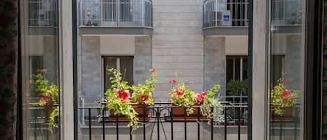 Studio, kitchenette, uitzicht op stad | Balkon