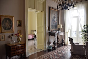 Superior Suite, Ensuite | Living area | LCD TV - Al Teatro Massimo Home (Catania)